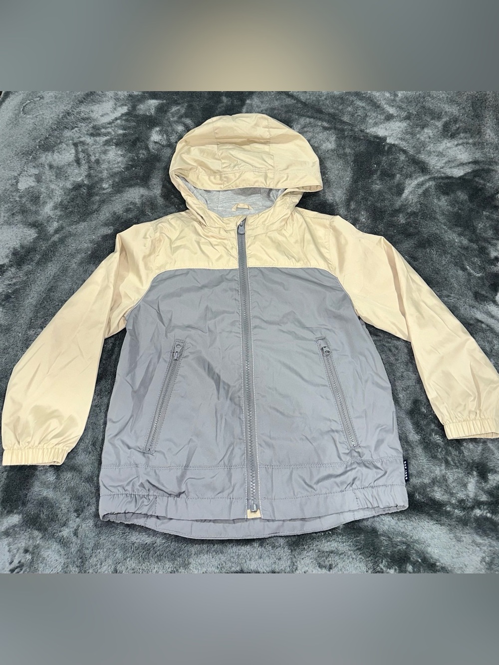 GAP Kids Water Resistant Jacket in Cream and Gray